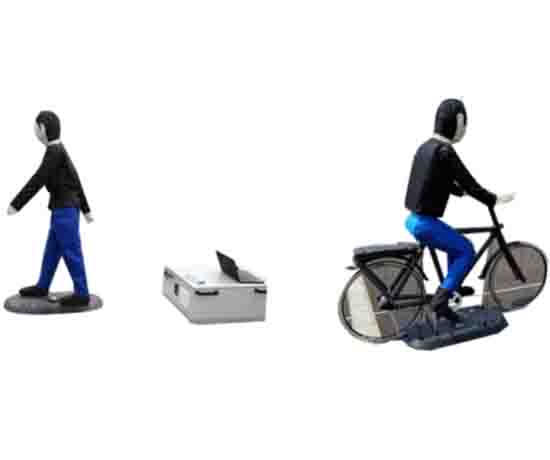 智能網聯移動假人、假車、交通標志